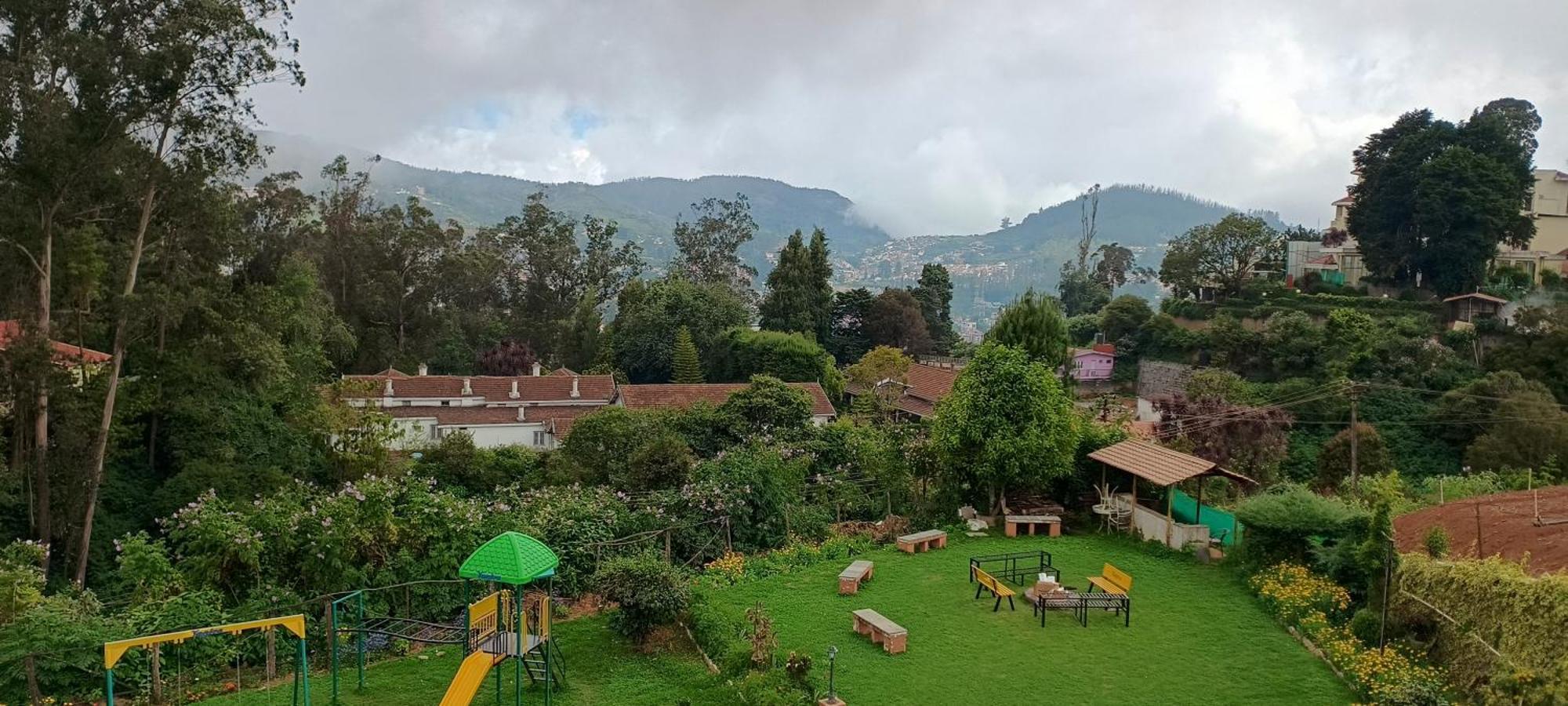 Yantra Resort By Spree Ooty Buitenkant foto